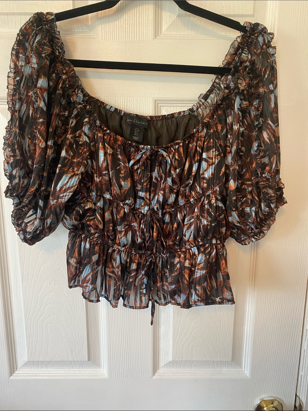House of Harlow 1960 Brown and Light Blue Printed Puff Sleeve Blouse
